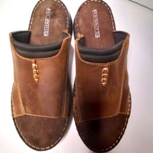 The Restoration Men's Slide. Brown. Leather Upper. Size 11.